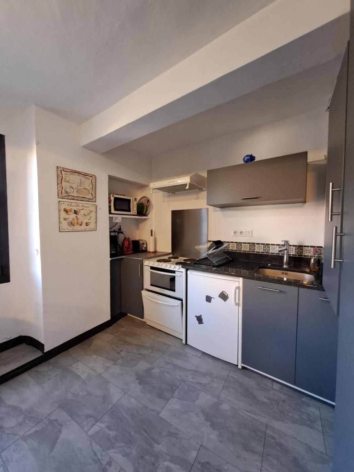 Le Nid De Marius Appartement LʼIsle-sur-la-Sorgue Buitenkant foto